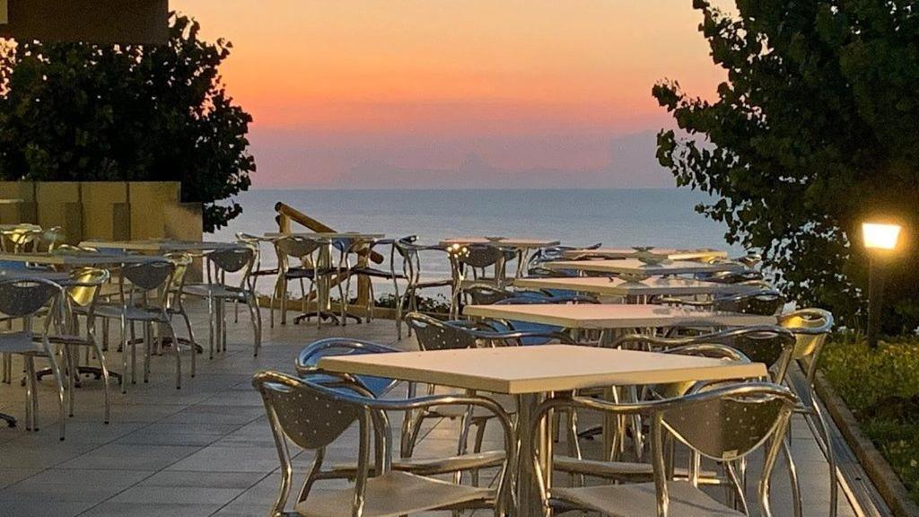 Albergo Capo Est Gabicce Mare Ngoại thất bức ảnh