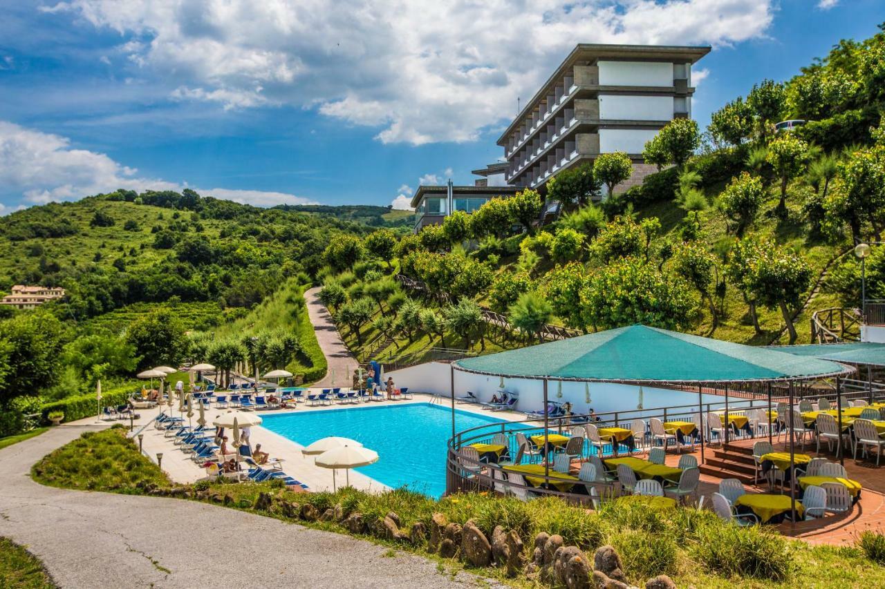 Albergo Capo Est Gabicce Mare Ngoại thất bức ảnh